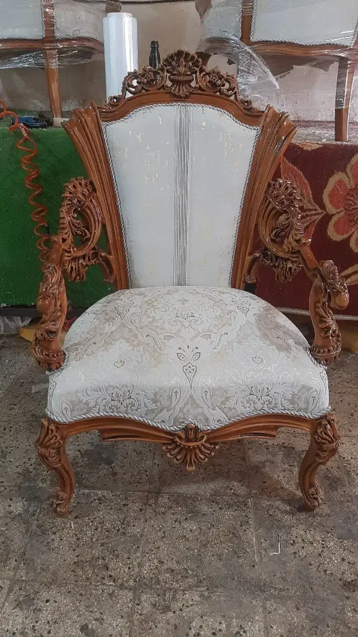 رویه کوبی رنگ کاری و تعمیرات مبلمان|خدمات پیشه و مهارت|قم, کاسه گران|دیوار