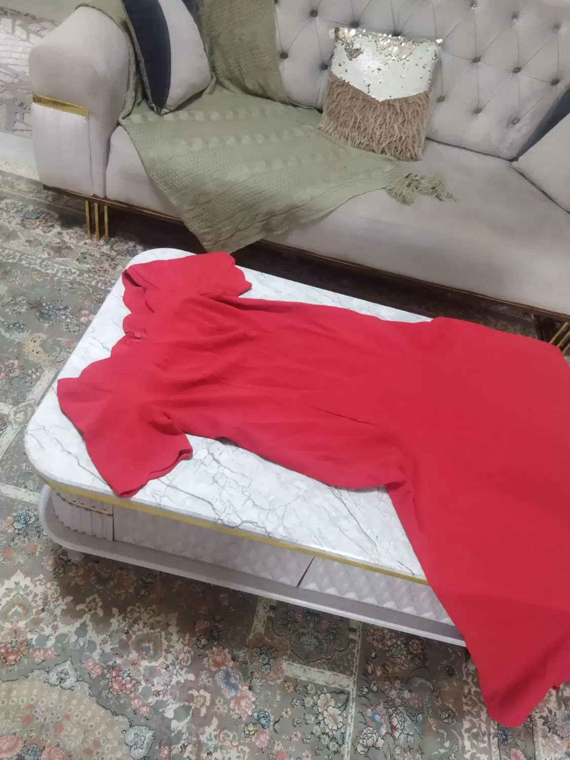 دو پیراهن مجلسی|لباس|چالوس, |دیوار