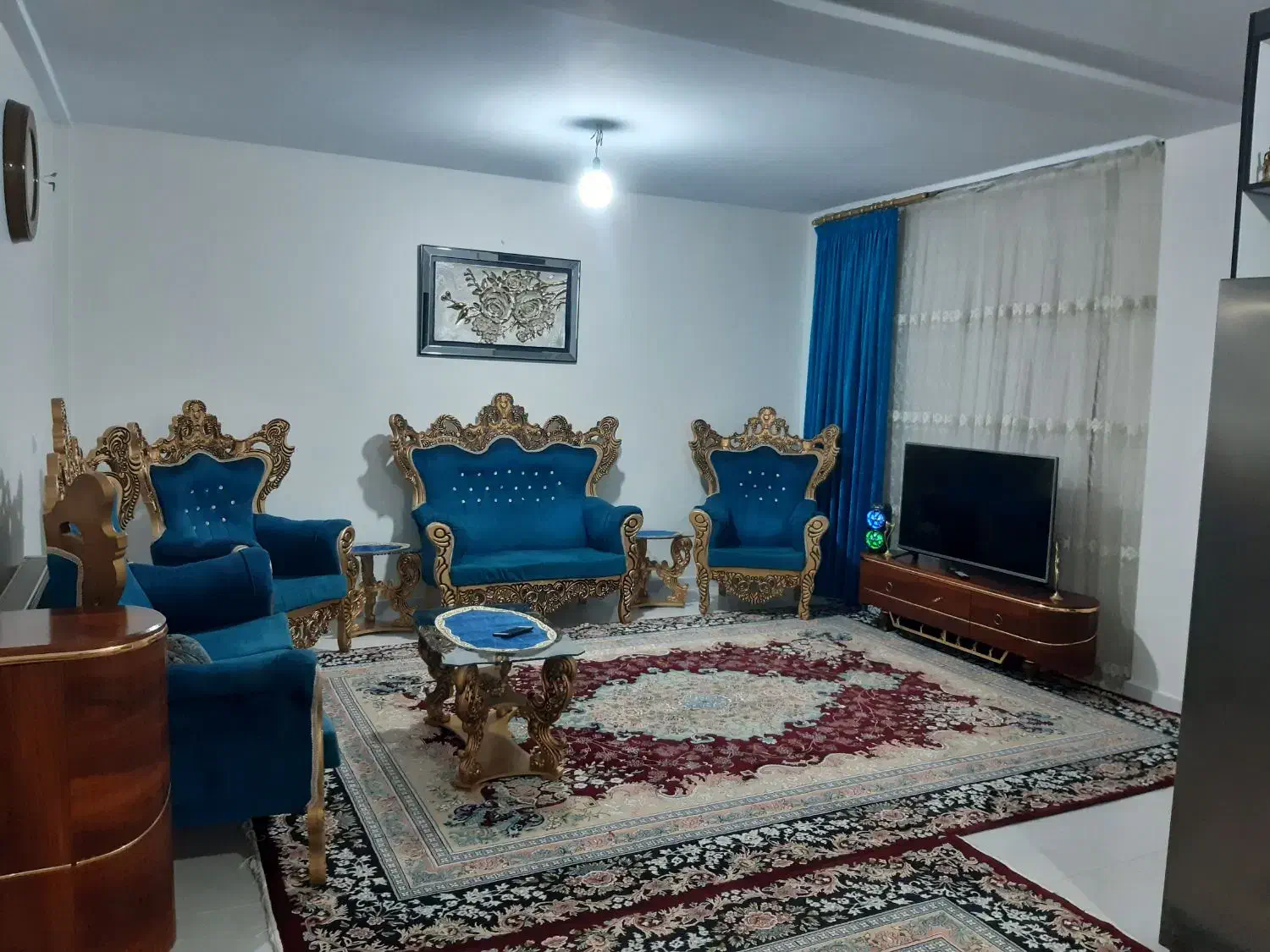 مبل طرح سلطنتی|مبلمان خانگی و میز عسلی|اندیشه, اندیشه فاز ۵|دیوار