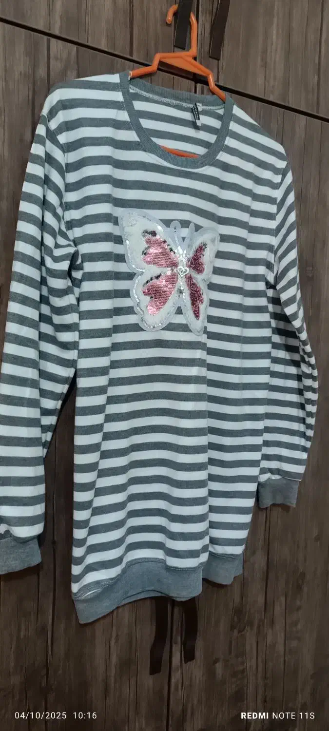 لباسها در حد نو|لباس|شاهینشهر, خانه کارگر|دیوار