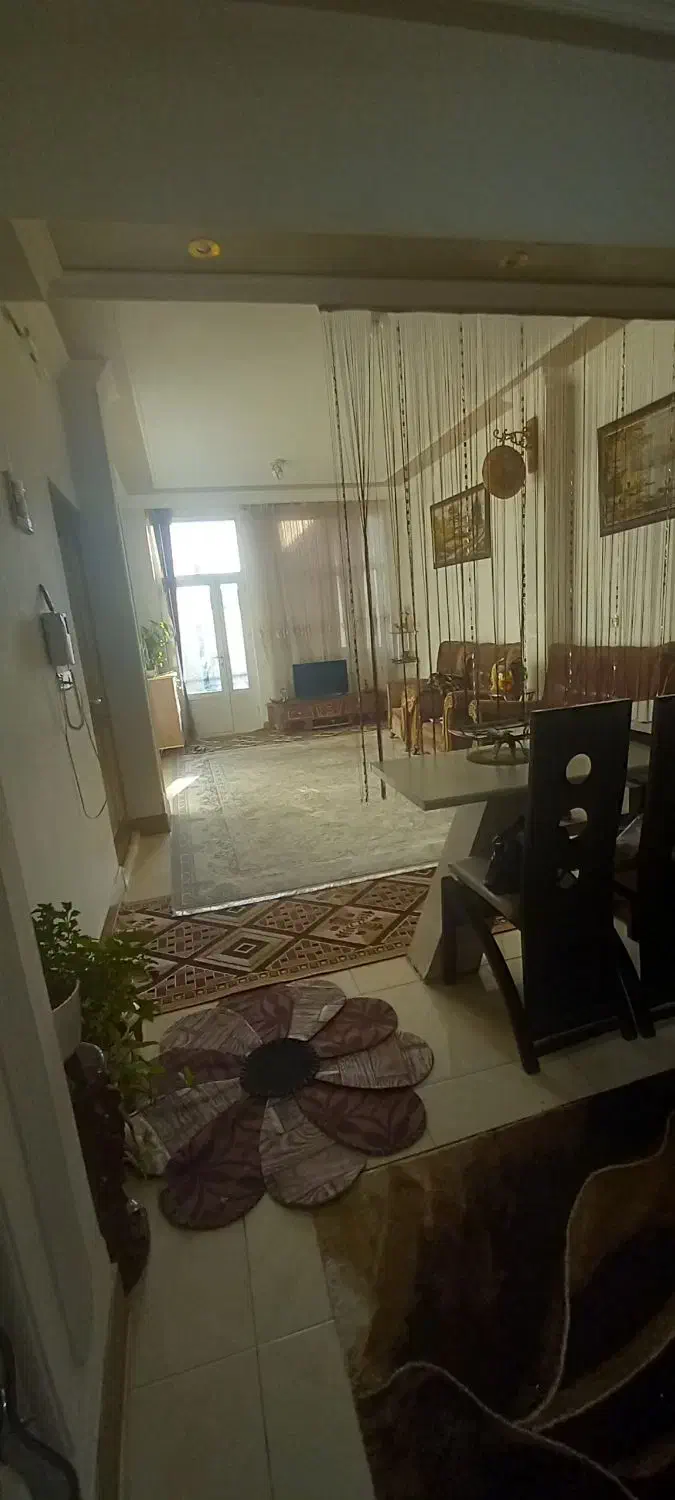 اجاره خانه ویلایی حیاط دار|اجارهٔ خانه و ویلا|بروجن, |دیوار