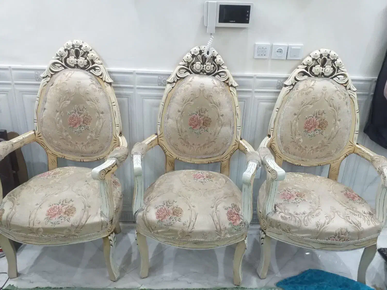 مبلغ ۷ نفره سلطنتی|مبلمان خانگی و میز عسلی|ری, شهرری|دیوار