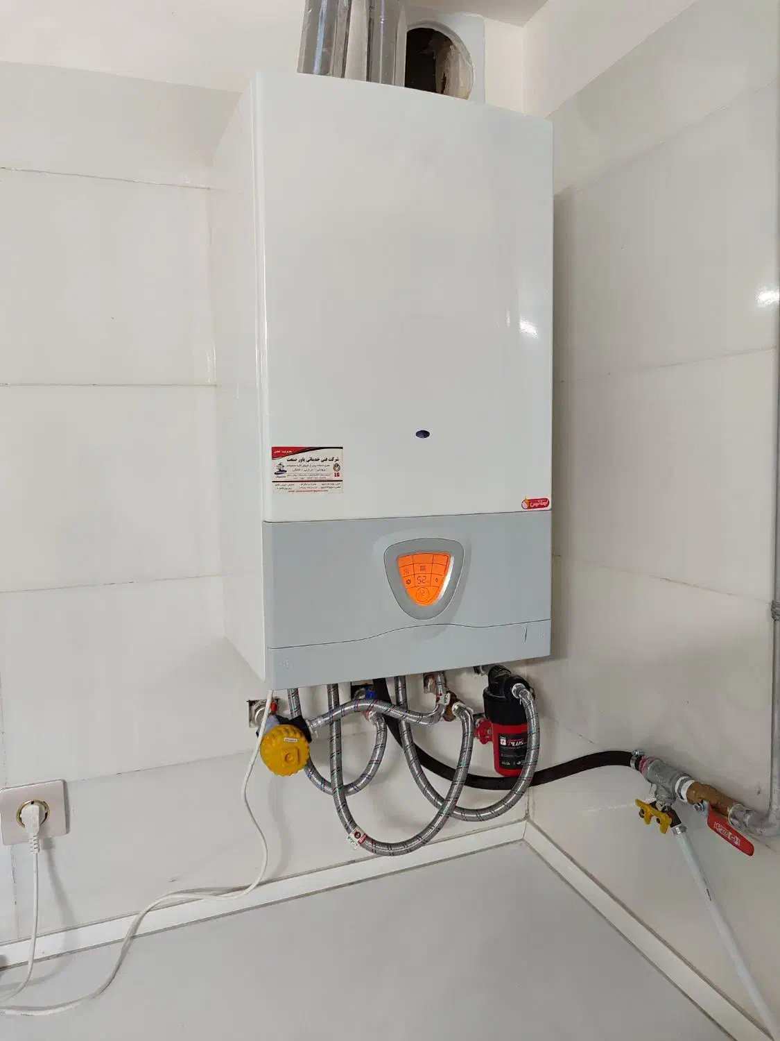 انواع خدمات تاسیساتی ساختمان راه‌اندازی پکیج دیوار|آبگرمکن، پکیج، شوفاژ|مشهد, شهید فرامرز عباسی|دیوار