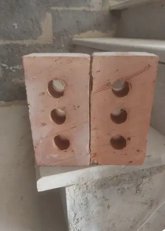 فروش آجر قرمز سه سوراخ|مصالح و تجهیزات ساختمان|تکاب, |دیوار
