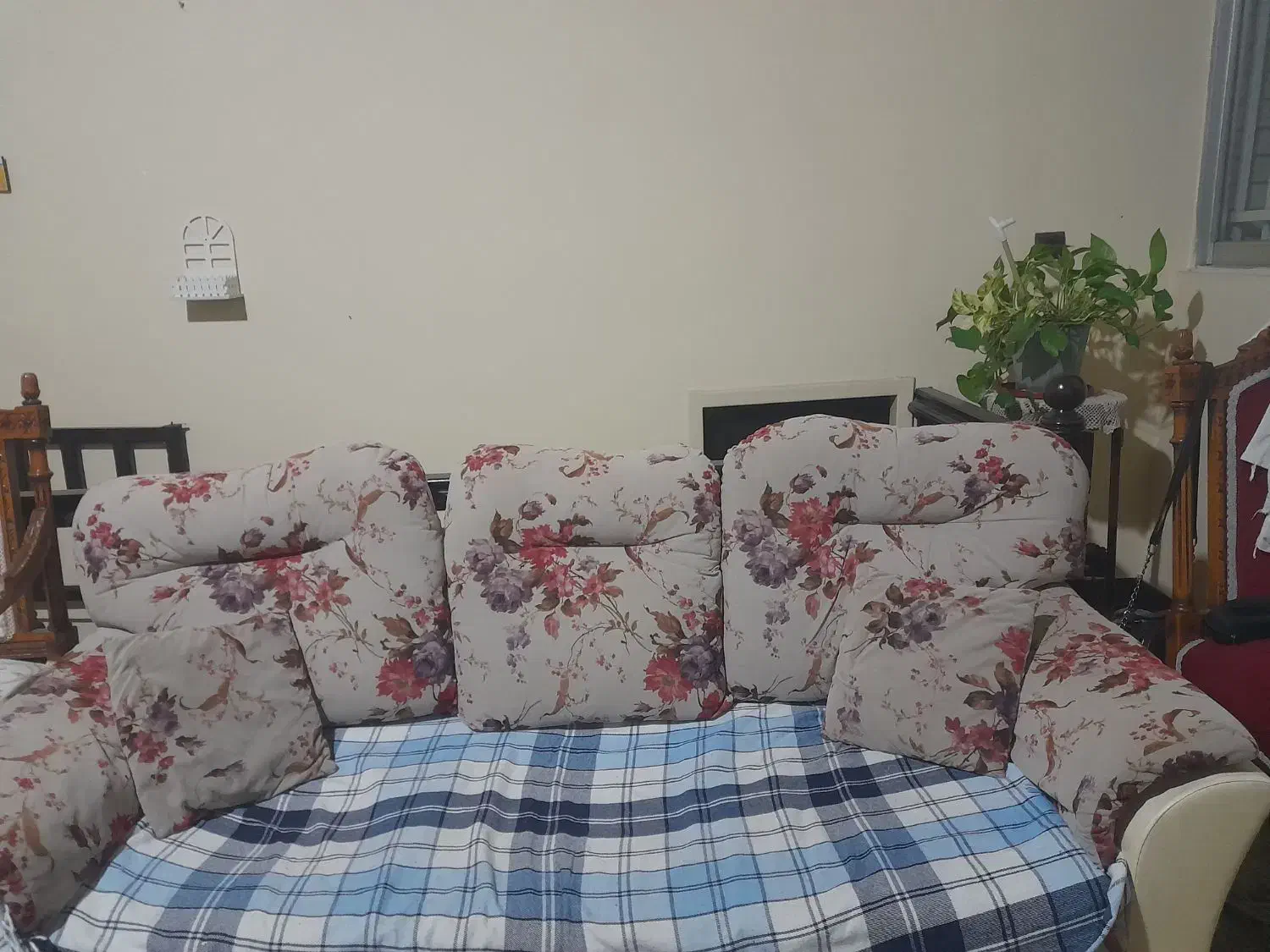 خانه واشپزخونه خانه|مبلمان خانگی و میز عسلی|قائم‌شهر, |دیوار