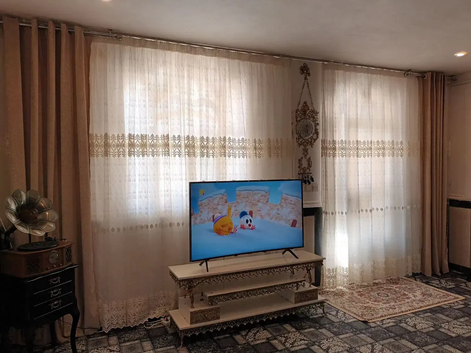 پرده زیبا و پارچه خارجی همراه والان|پرده، رانر، رومیزی|الشتر, |دیوار