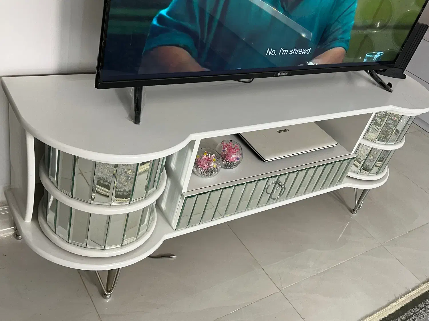 کنسول و میز تی وی زیر قیمت فقط ۸تومن|بوفه، ویترین، کنسول|ساوه, |دیوار