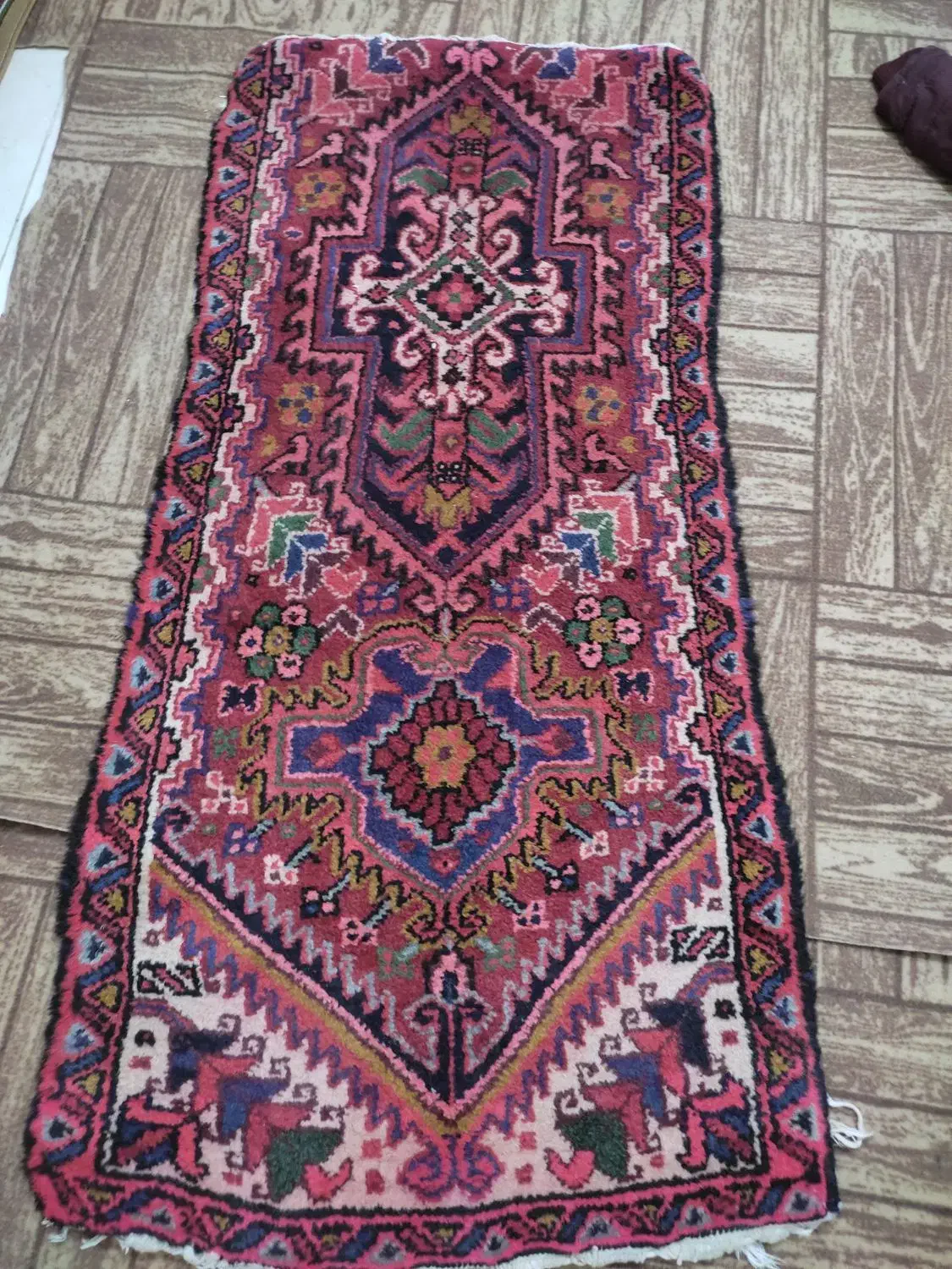 فرش به ابعادعرض 65. طول 1 مترو 35|فرش|اهر, |دیوار