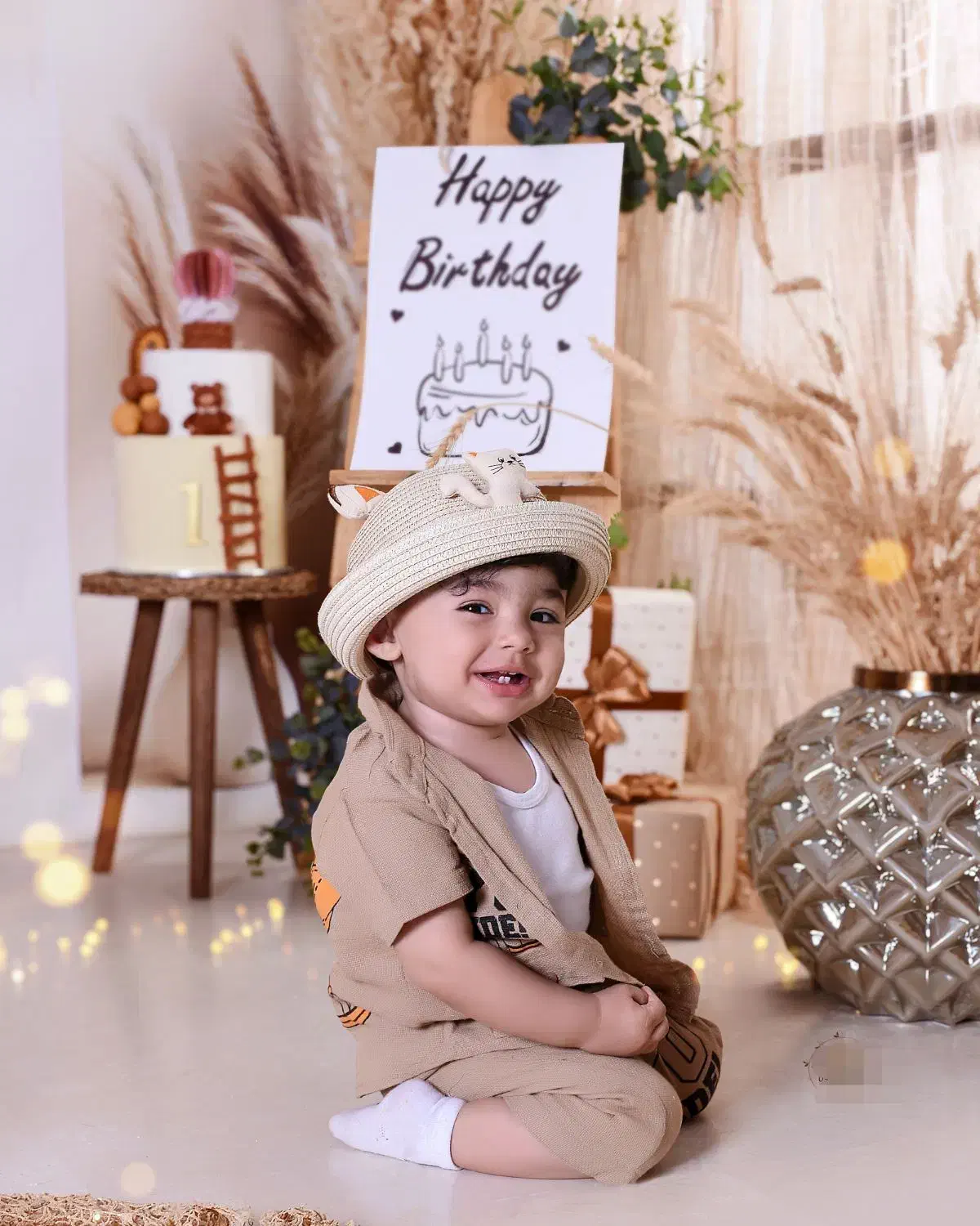 آتلیه عکاسی|خدمات پذیرایی، مراسم|کاشان, قطب راوندی|دیوار