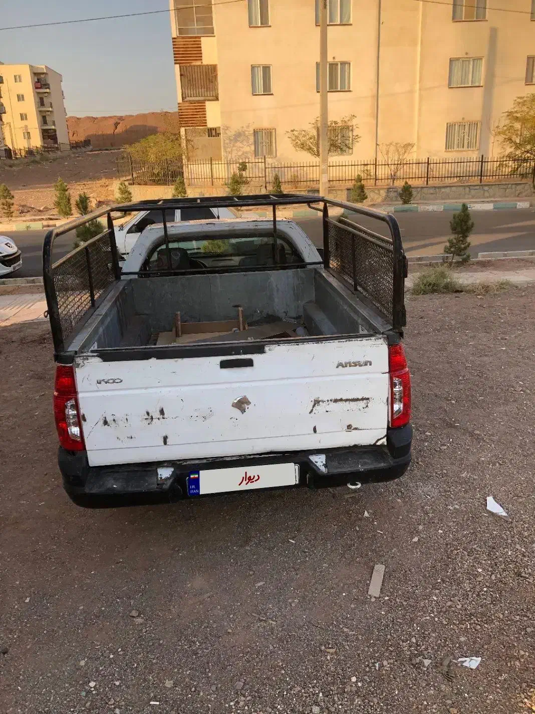اریسان ۱|خودرو سواری و وانت|پرند, فاز ۴|دیوار