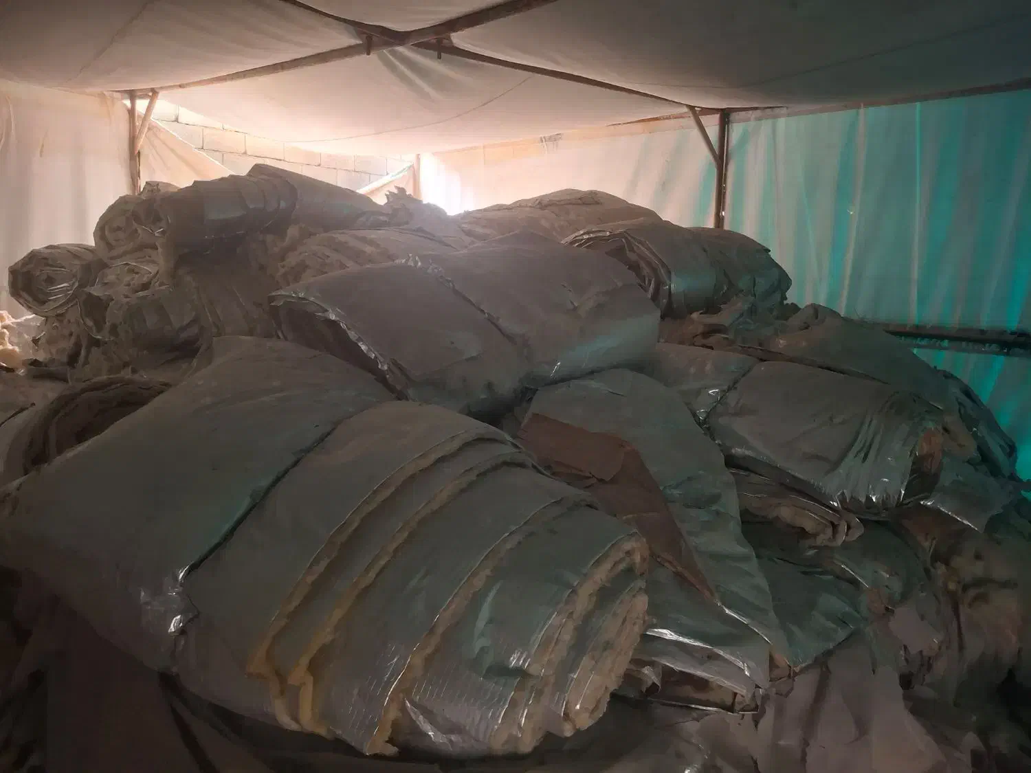 فروش پشم شیشه دسته دوم|مصالح و تجهیزات ساختمان|سیرجان, |دیوار