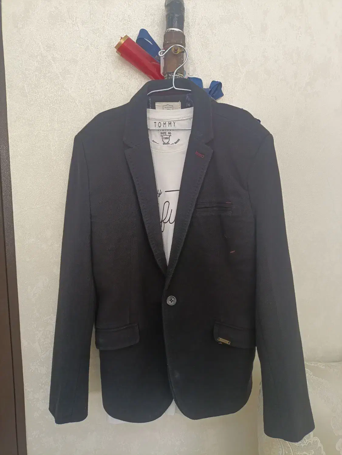 کت پسرانه|لباس|قدس, شهرقدس|دیوار