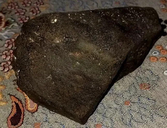 سنگ مشکوک به شهاب سنگ|جواهرات|زاهدان, |دیوار