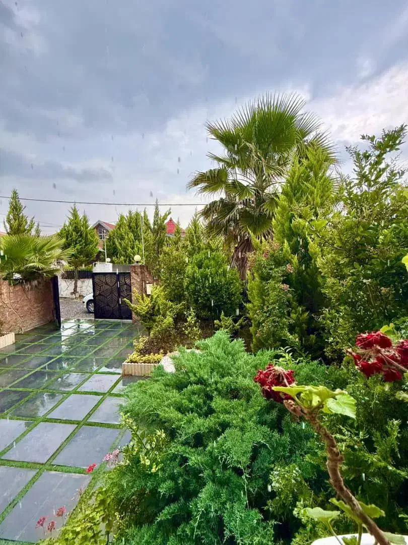 نیم پیلوت مالک پول لازم خریدار واقعی زنگ بزنه|فروش خانه و ویلا|چمستان, |دیوار