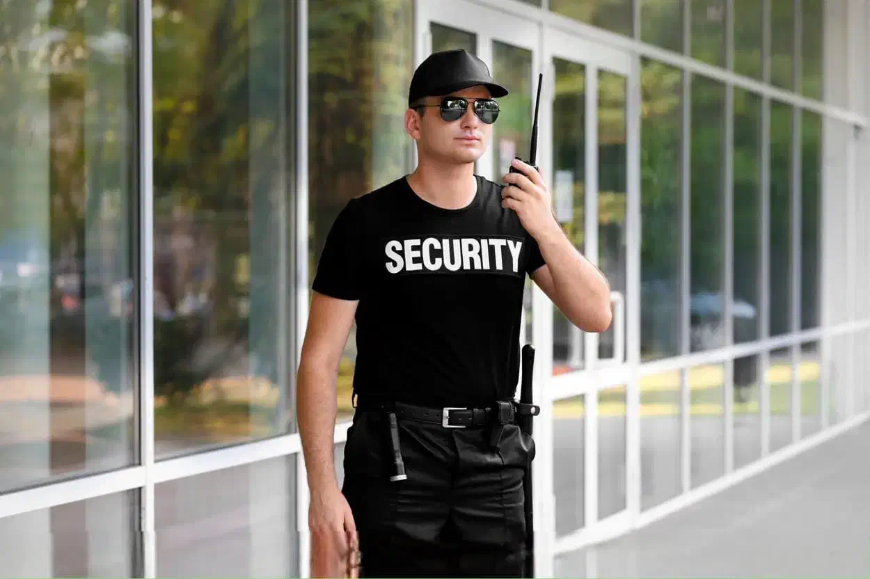 نگهبان وحراست|استخدام سرایداری و نظافت|تهران, تهرانپارس غربی|دیوار