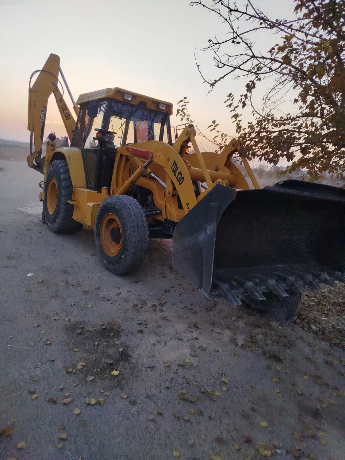 بیل بکهو tdl۱۳۰|خودرو سنگین|کرج, حسین آباد (اکبر آباد)|دیوار