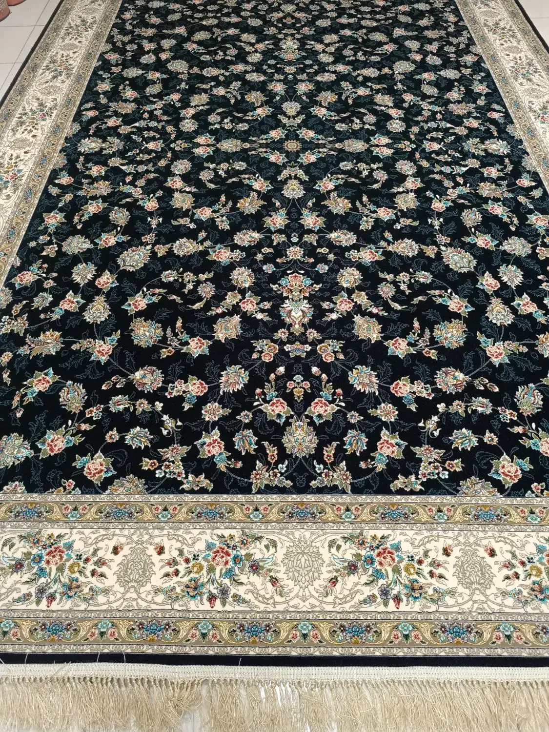 ۴ تخته ۹ متری ۱۲۰۰ شانه سورمه آکبند|فرش|کرمانشاه, |دیوار