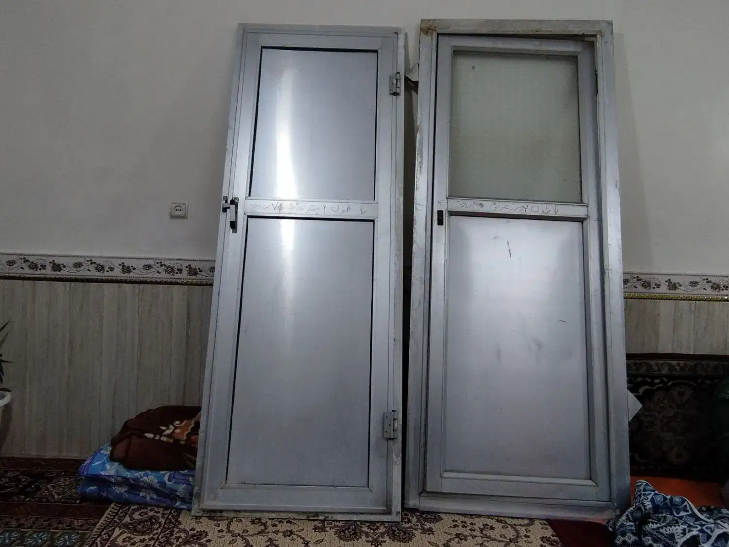 درب آلومینیومی|مصالح و تجهیزات ساختمان|اقبالیه, |دیوار