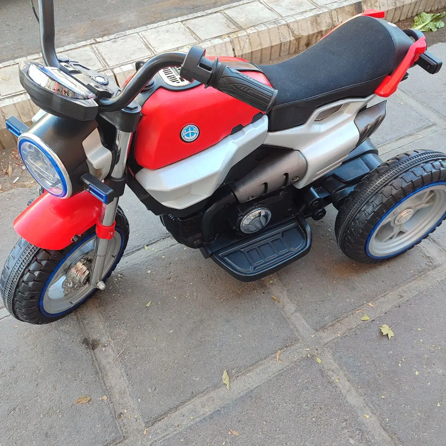 موتور شارژی دو موتوره|اسباب‌‌بازی|ازنا, |دیوار