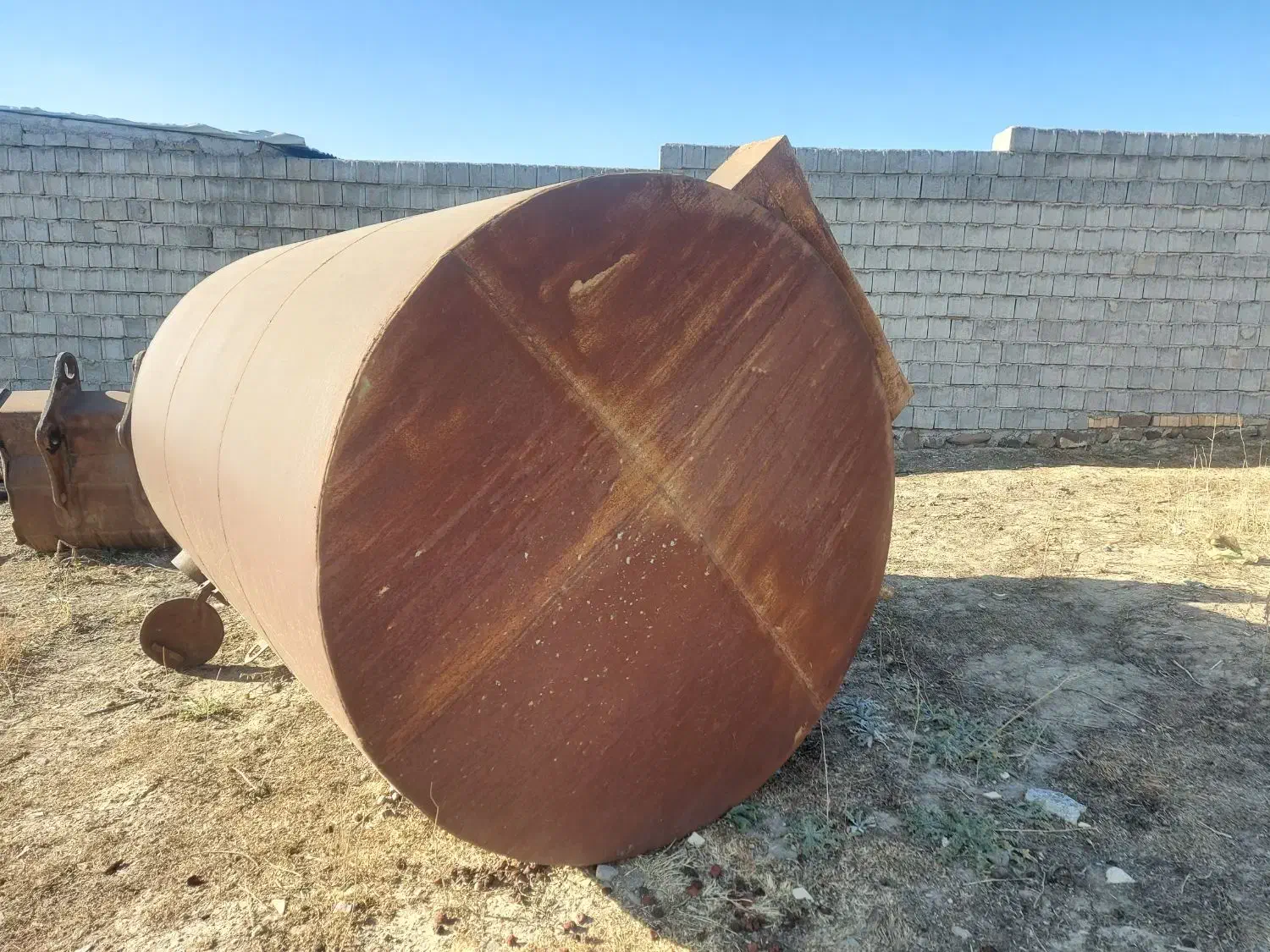 تانکر‌اب‌۱۰‌هزار‌لیتری|مصالح و تجهیزات ساختمان|تیکمه داش, |دیوار