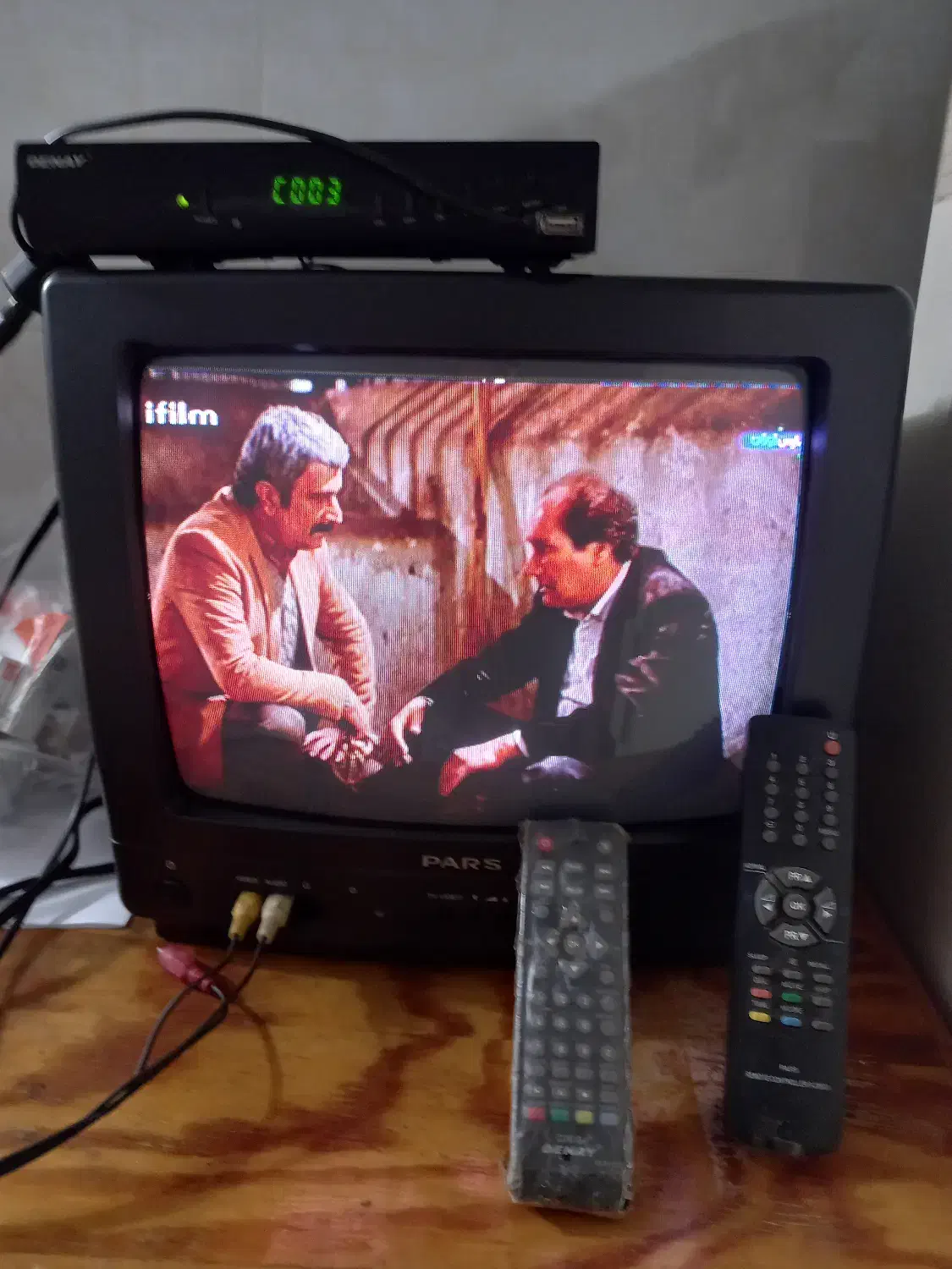 تلویزیون پارس|تلویزیون و پروژکتور|لاهیجان, کوی آزادگان|دیوار