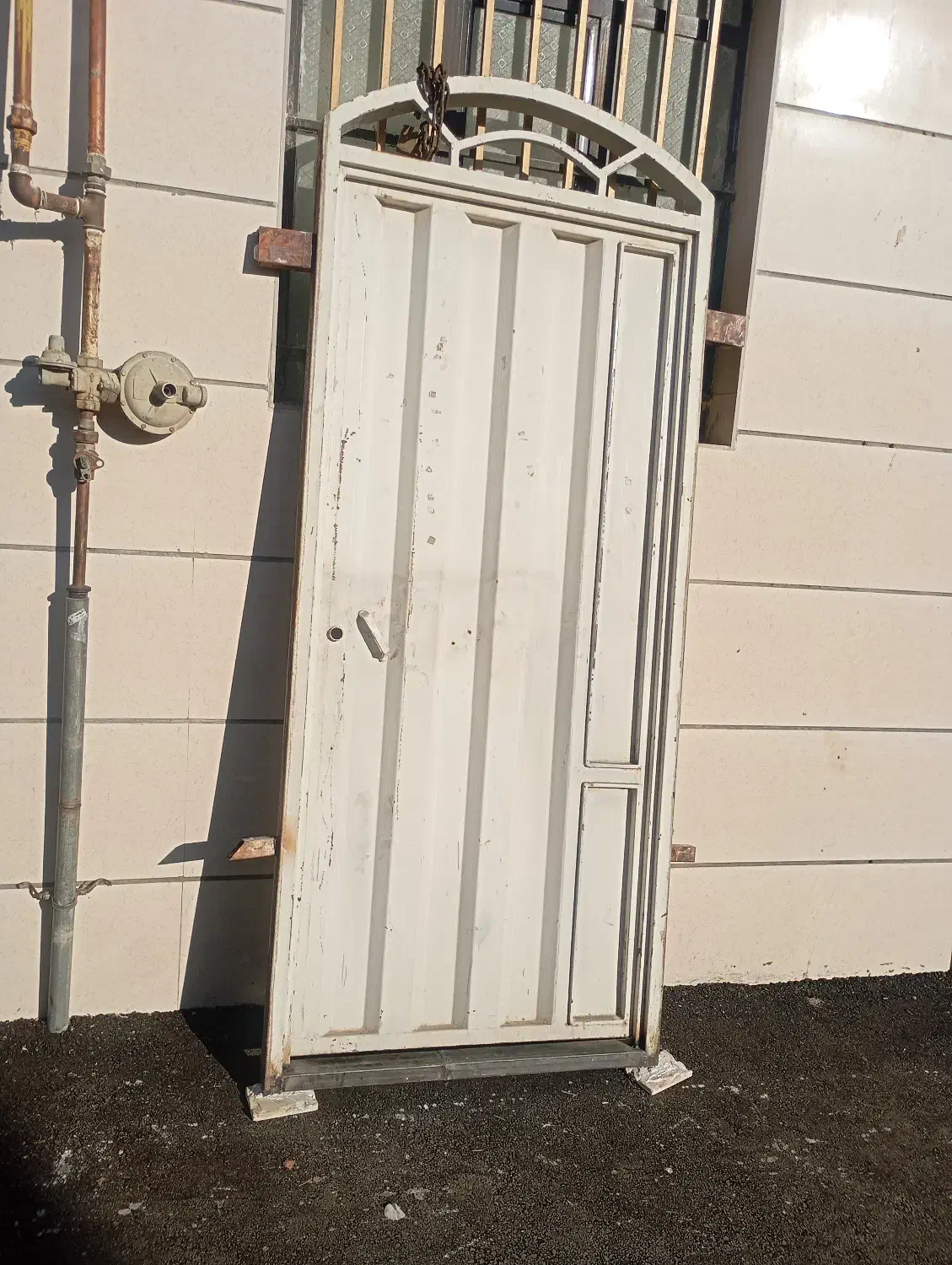 درب.. آهنی نو. ودست دوم|مصالح و تجهیزات ساختمان|بروجرد, |دیوار