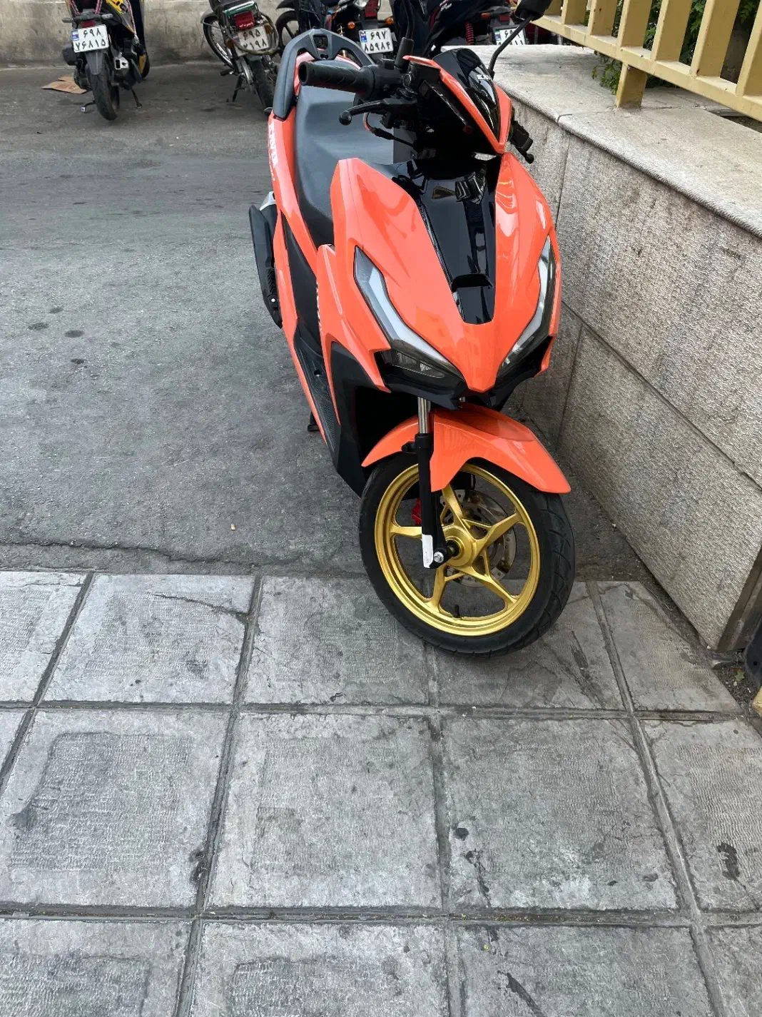 کلیک ۱۴۰۱|موتورسیکلت|شیراز, شهرک ولیعصر|دیوار