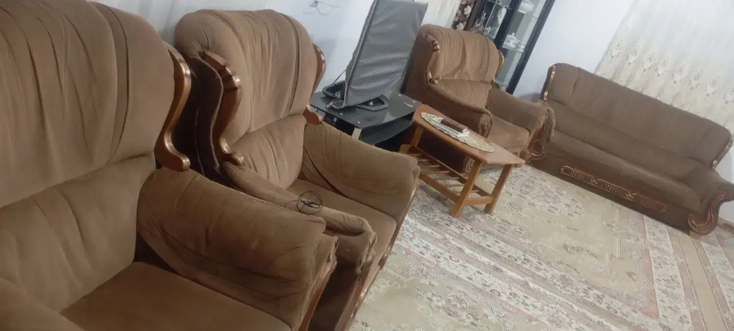 مبل 7نفره برا نیازمندی که نیاز داره|مبلمان خانگی و میز عسلی|قلقل رود, |دیوار