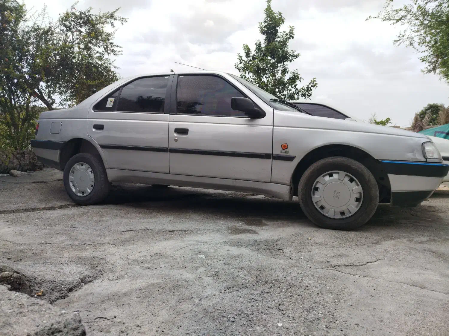 405|خودرو کلاسیک|میناب, |دیوار