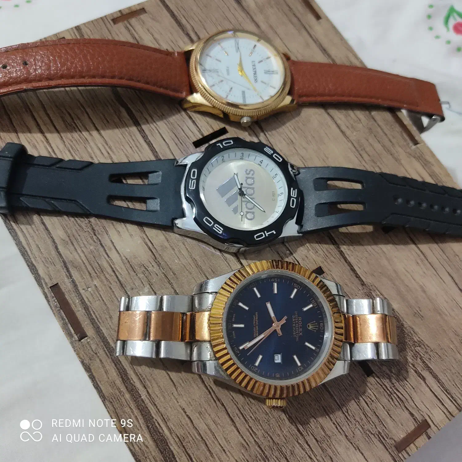 همه ساعتها باهم ۹۵۰تومن یکجا|ساعت|تهران, نازی‌آباد|دیوار