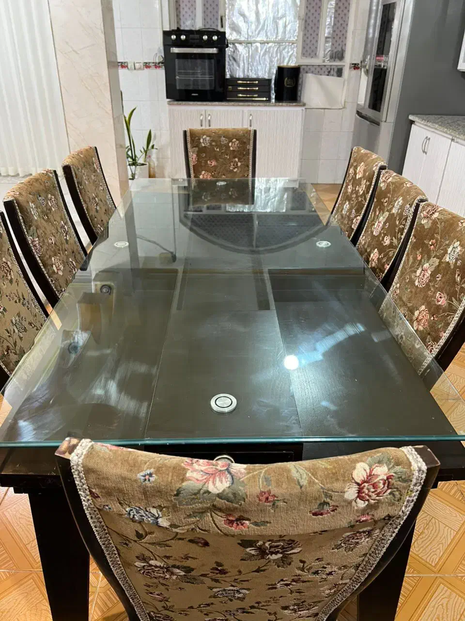 میر ناهار خوری هشت نفره کاملا چوب و روکش مخمل|میز و صندلی غذاخوری|امیدیه, |دیوار