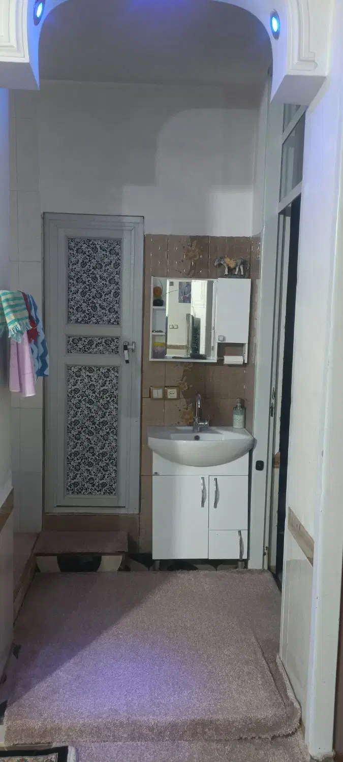 فروش منزل مسکونی ۲ طبقه درب حیاط|فروش آپارتمان|کوار, |دیوار