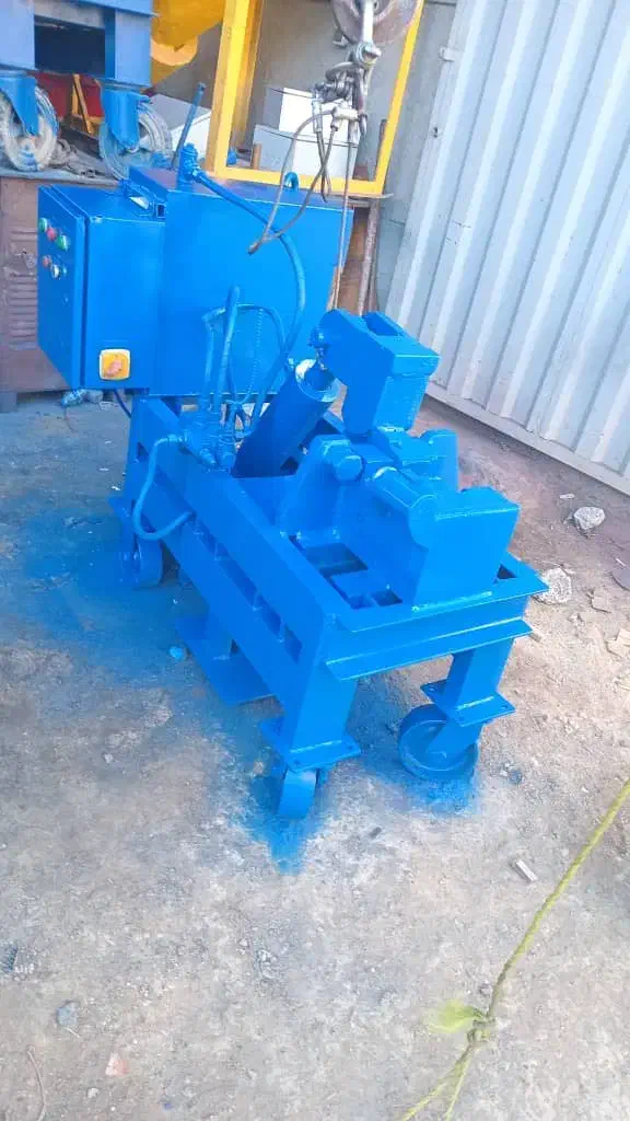 قیچی قیچی میلگرد پارس خاموت|ماشینآلات صنعتی|تهران, شهرک ابوذر|دیوار