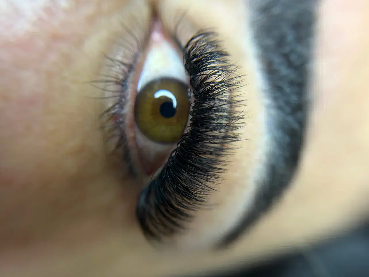 تمامی خدمات اکستنشن مژه فقط و فقط از طریق دیوار۷۰۰|خدمات آرایشگری و زیبایی|شهرکرد, |دیوار