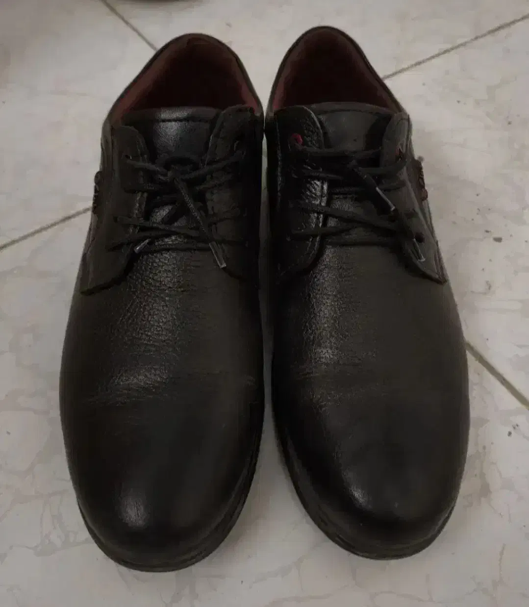 کفش|کیف، کفش، کمربند|سیمین شهر, |دیوار