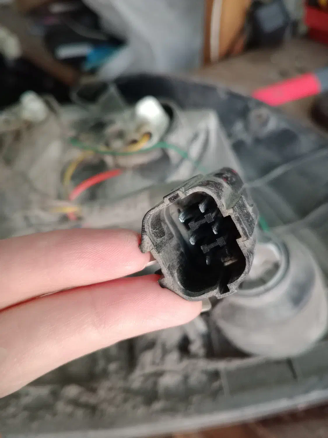 چراغ خطر ام وی ام 110 سه سیلندر سمت شاگرد|قطعات یدکی و لوازم جانبی|آمل, |دیوار