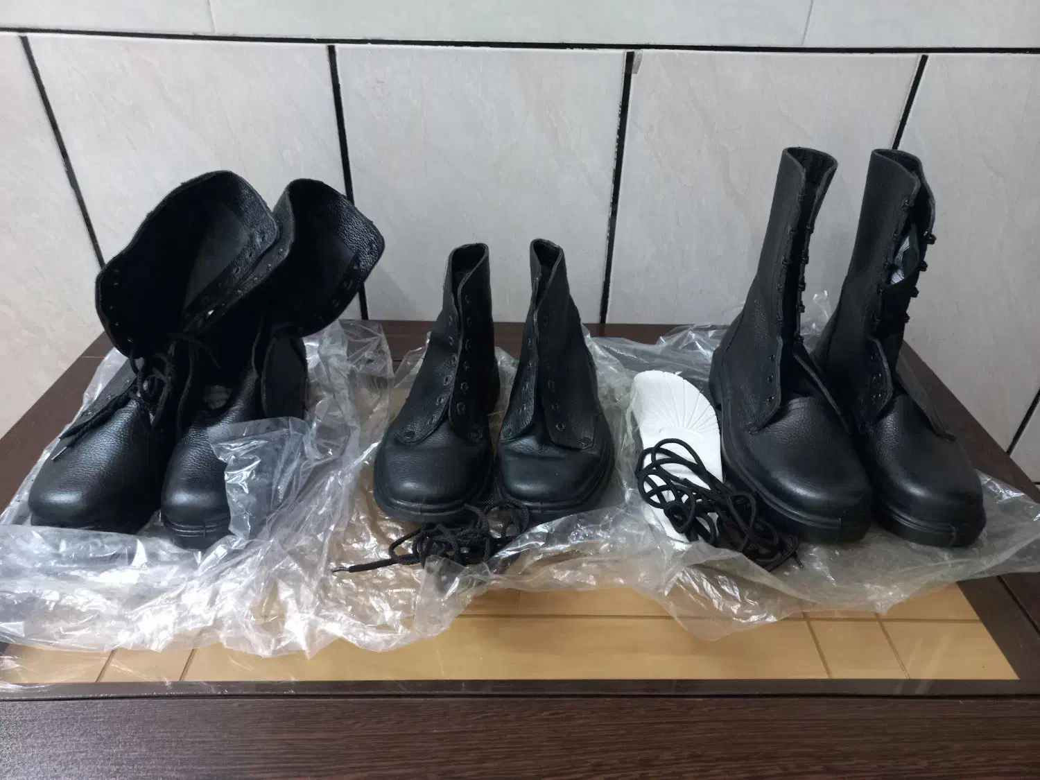 نیم بوت سربازی سایز۴۰/پوتین سربازی۴۳و۴۴نوآکبند|کیف، کفش، کمربند|شیراز, شهرک مطهری|دیوار