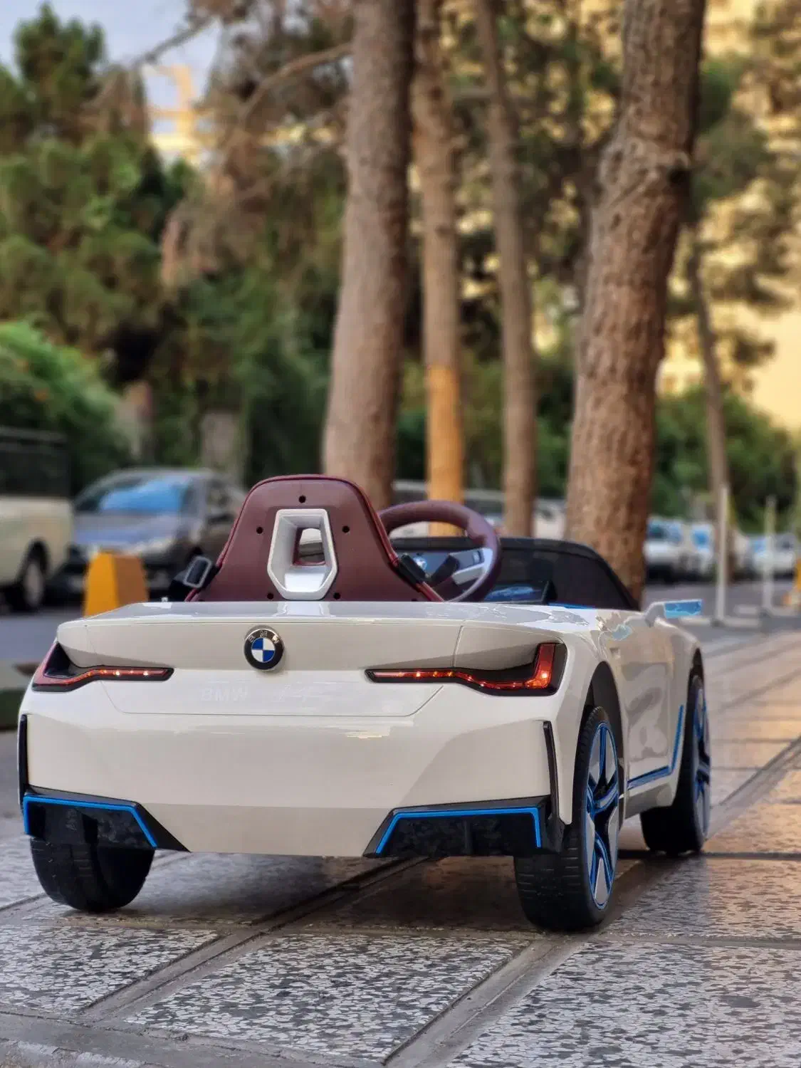 ماشین شارژی BMW i4 اورجینال|اسباببازی|تهران, شهرک صدرا|دیوار