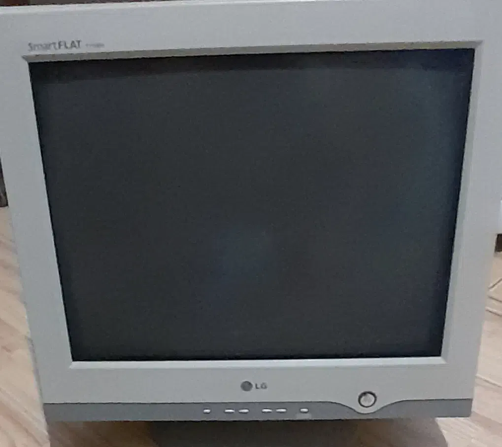 مانیتور LG|رایانه رومیزی|ایلام, |دیوار