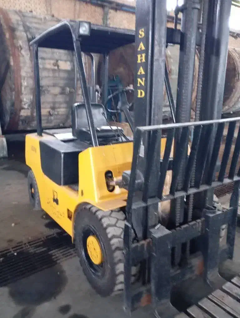 لیفتراک ۳ تن سهند دکل ۴ متر|ماشینآلات صنعتی|پاکدشت, خاتون آباد|دیوار