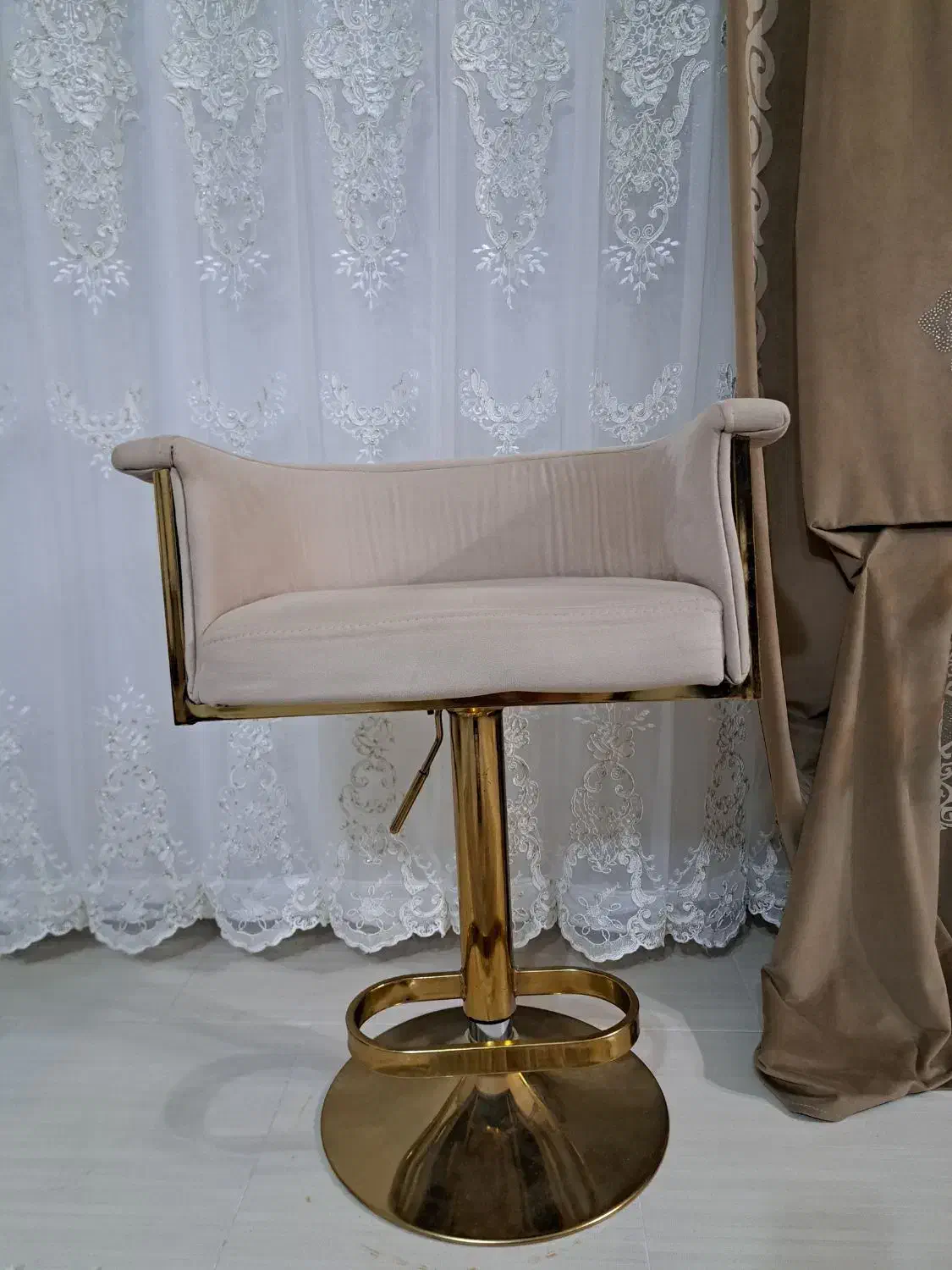 صندلی اوپنی|صندلی و نیمکت|گلبهار, شهر جدید گلبهار|دیوار