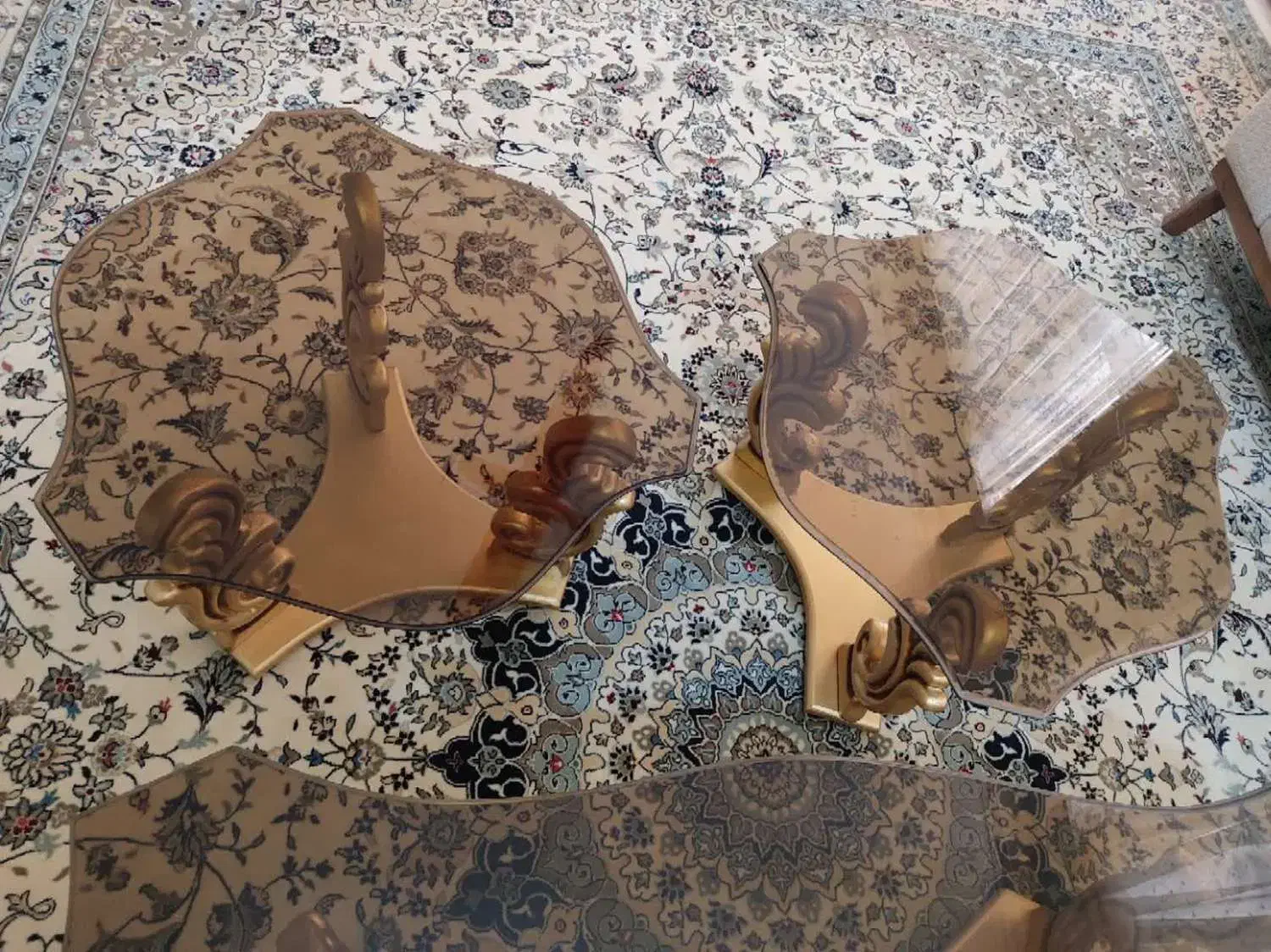 میز جلو مبلی * میز عسلی* میز شیشه ای|مبلمان خانگی و میز عسلی|فلاورجان, |دیوار