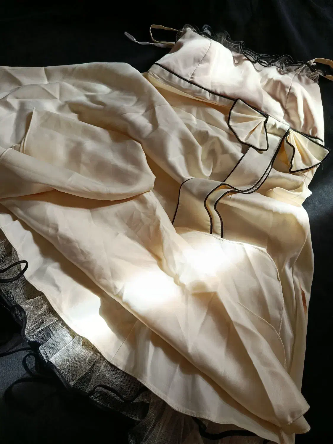 لباس|لباس|گرمسار, |دیوار