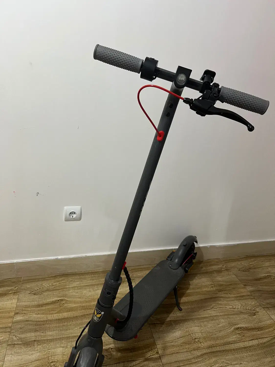 یک عدد اسکوتر برقی|دوچرخه، اسکیت، اسکوتر|تبریز, |دیوار