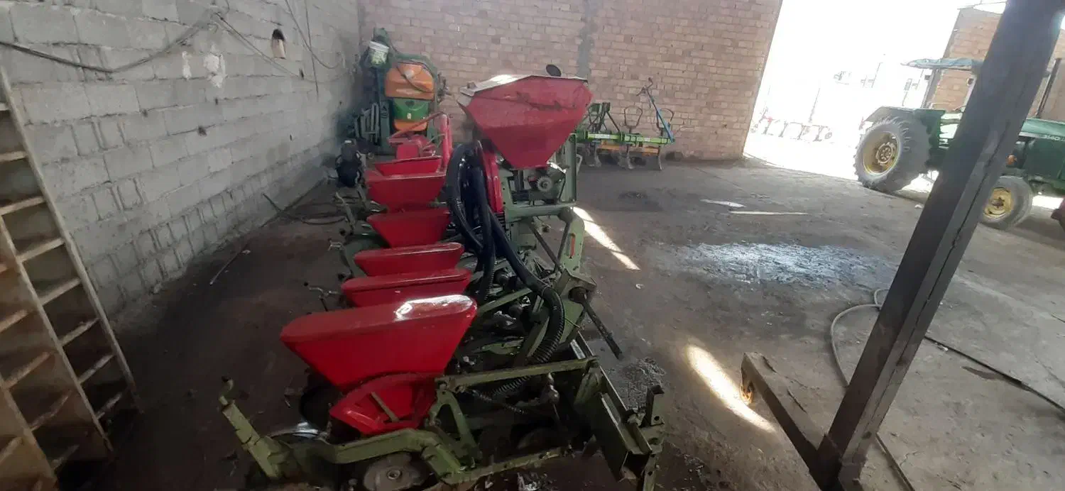 فروش بذر کار مدلKUHN فرانسه کاملان سالم|ماشین‌آلات صنعتی|پارس‌آباد, |دیوار