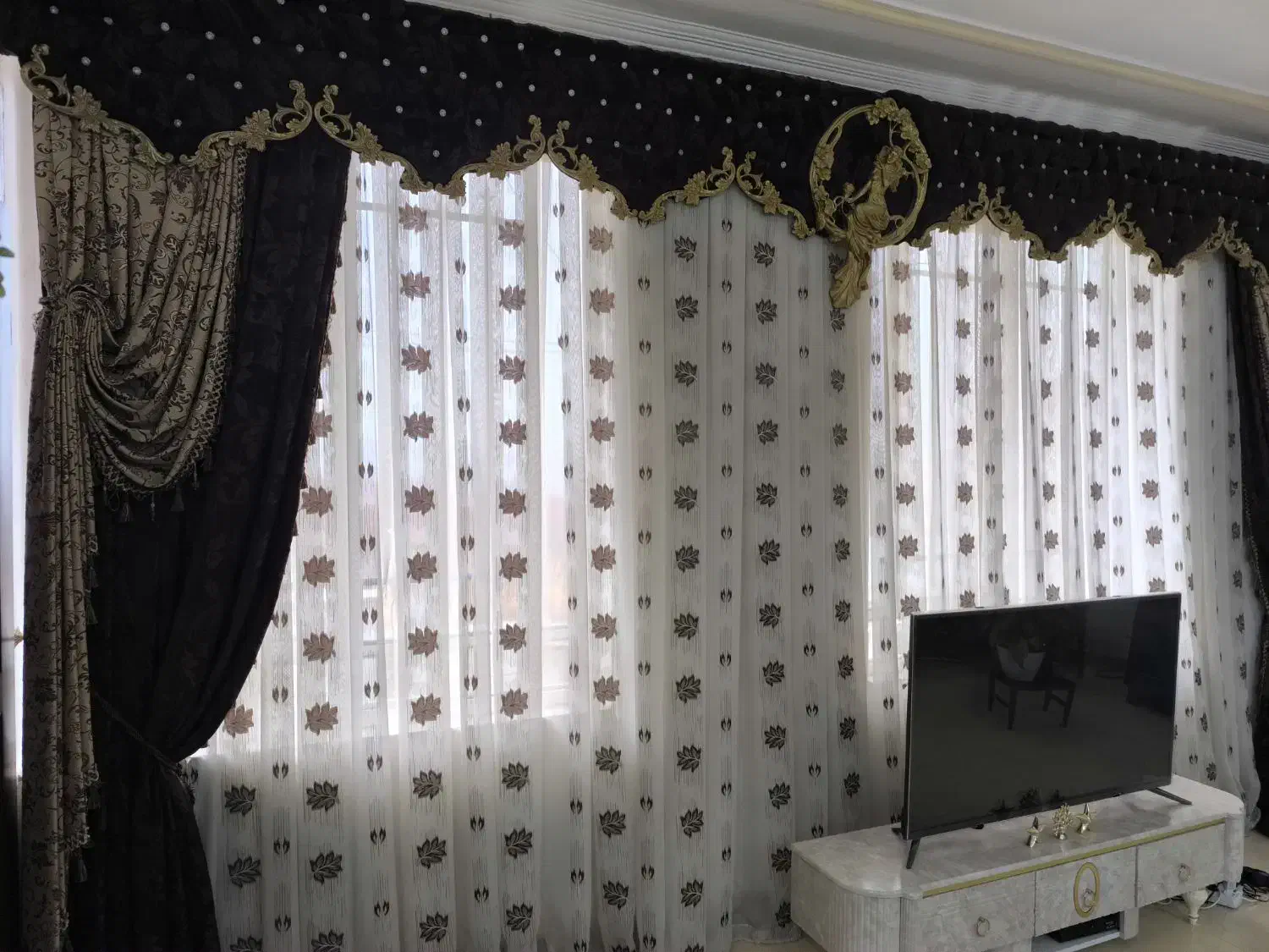 پرده|پرده، رانر، رومیزی|بروجرد, |دیوار