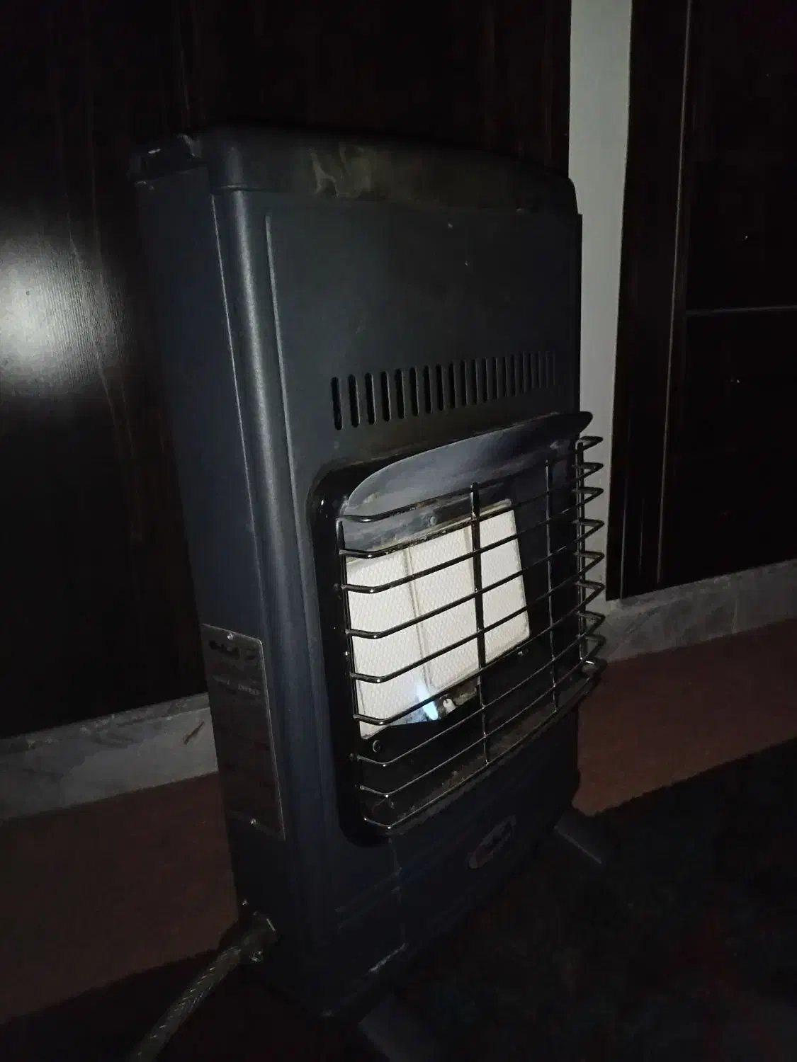 بخاری.گرمایش.شومینه.|بخاری، هیتر، شومینه|جهرم, |دیوار