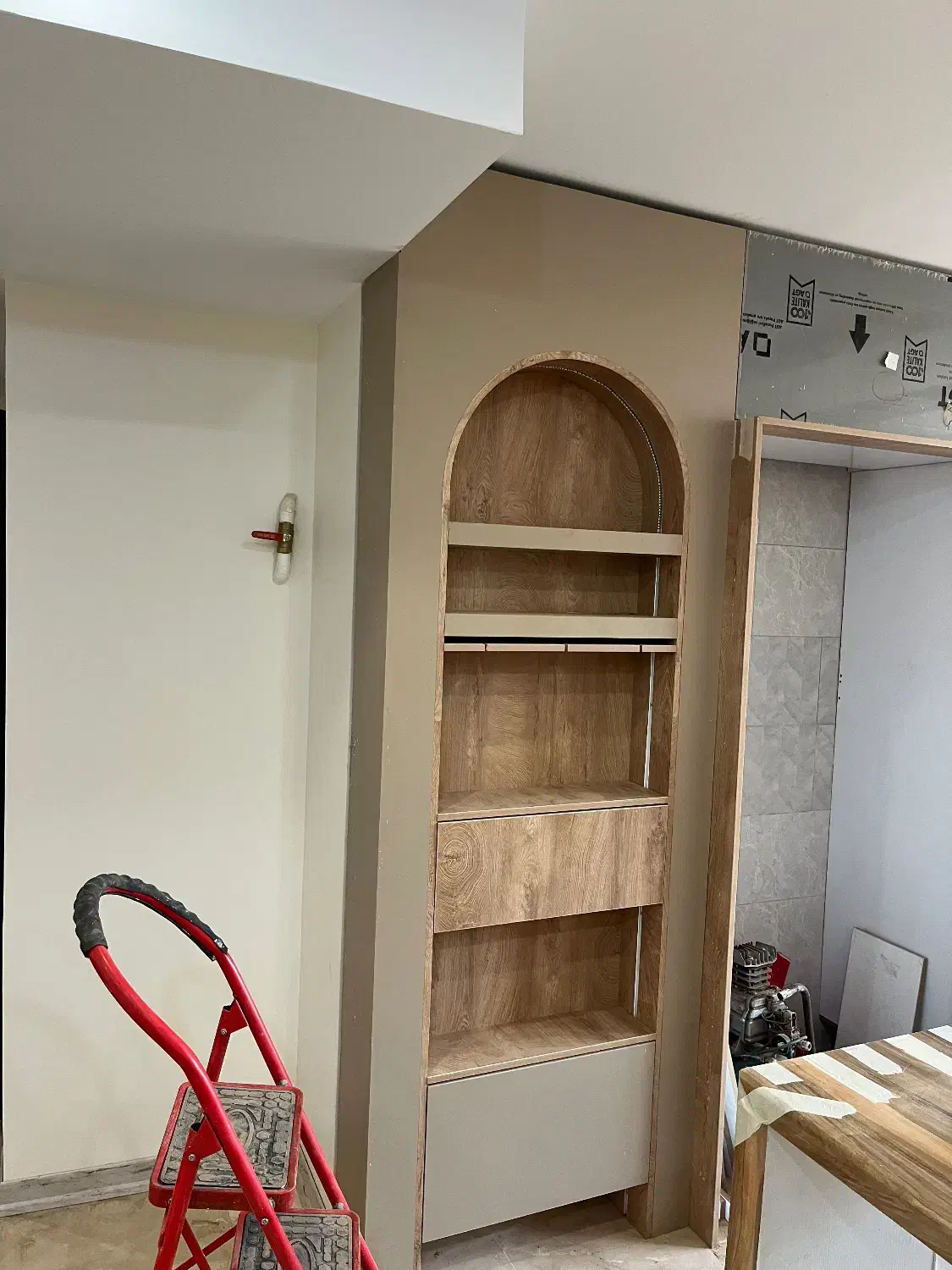 ساخت و تعمیر کابینت و ویترین مغازه|خدمات پیشه و مهارت|تهران, ازگل|دیوار