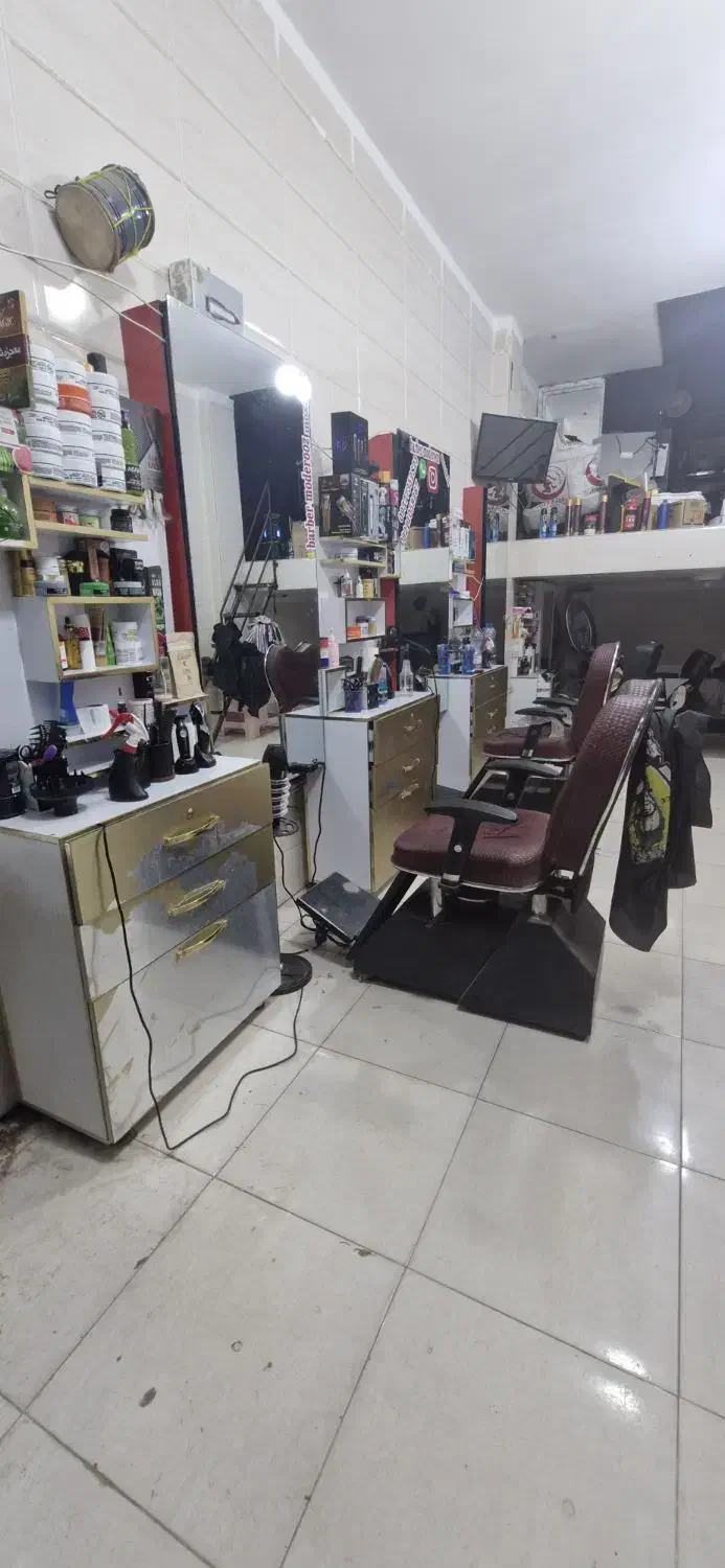 فروش دکوراسیون آرایشگاهی|آرایشگاه و سالن‌های زیبایی|توکهور, |دیوار