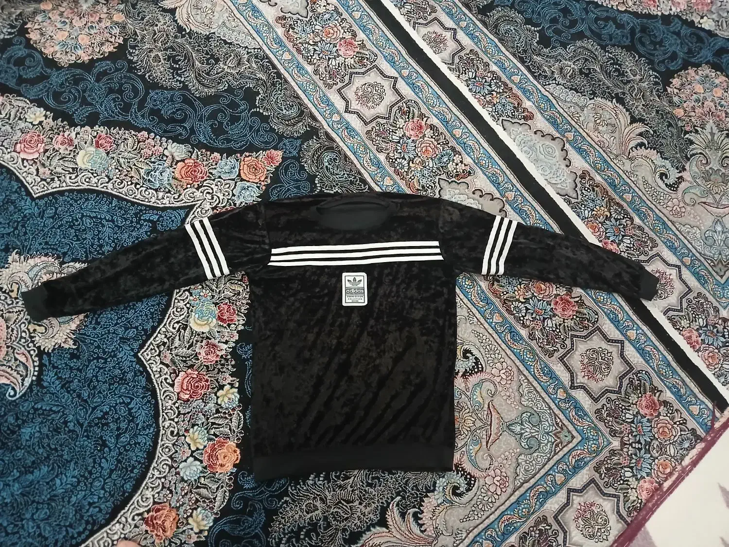 لباس آدیداس|لباس|کرمانشاه, |دیوار